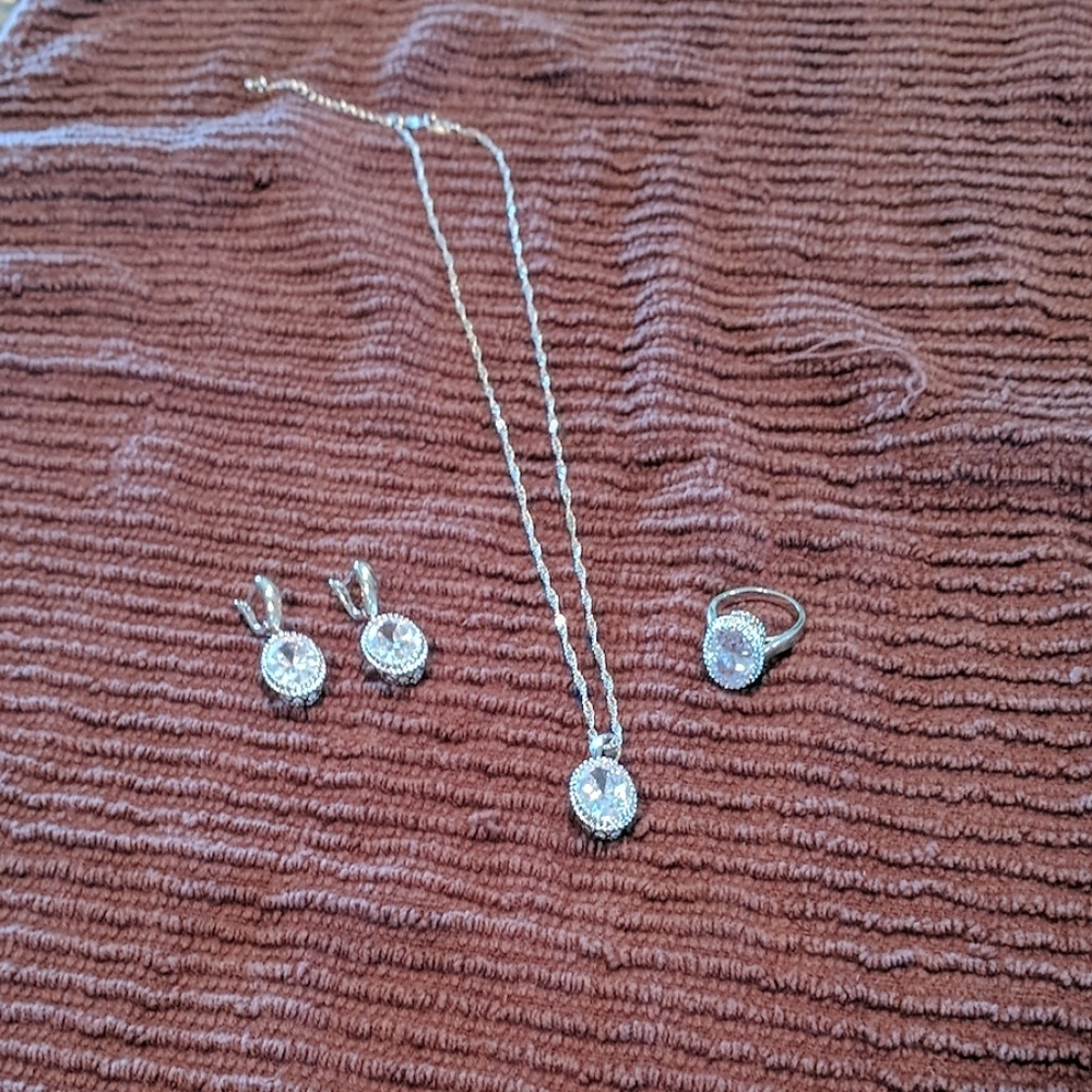 Bridal jewelry set